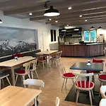 Kraehenberg Am Rande Der Wildnis アパート *