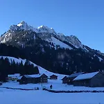 Kraehenberg Am Rande Der Wildnis شقة Sibratsgfäll