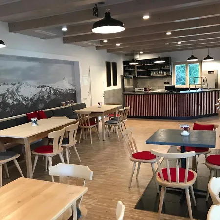 Kraehenberg Am Rande Der Wildnis アパート *