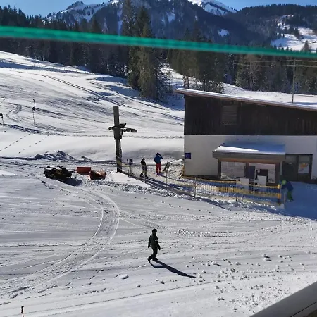 Kraehenberg Am Rande Der Wildnis アパート